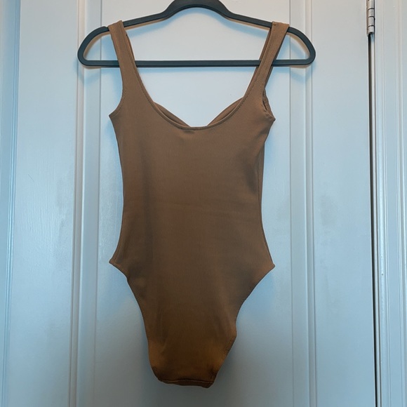 H&M Nude Bodysuit - Picture 6 of 7